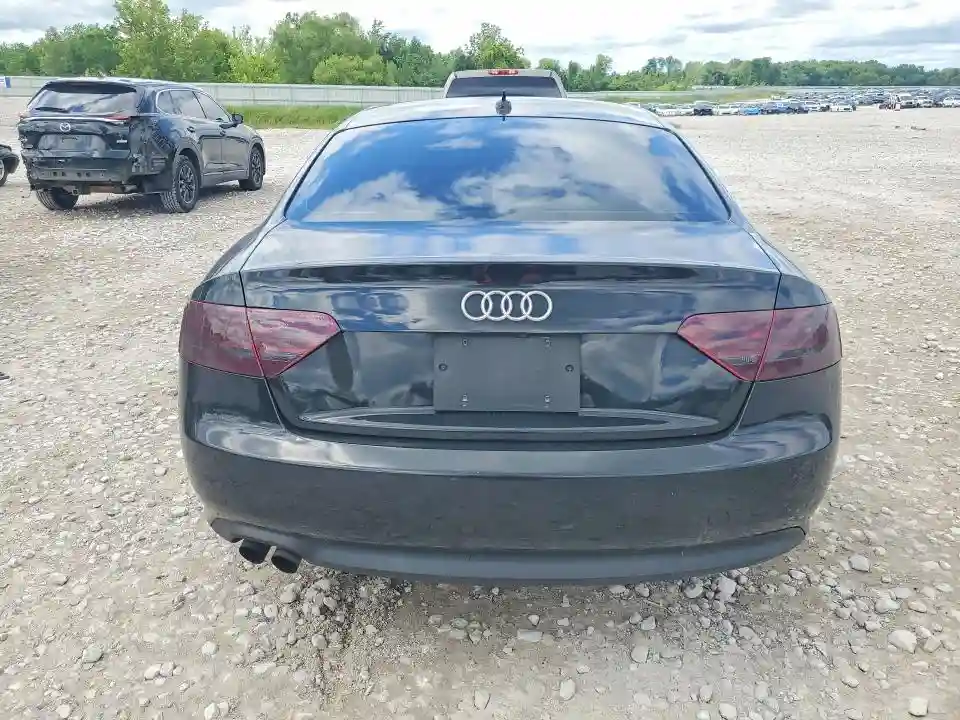 WAULFAFR7AA026952 2010 AUDI A5-5
