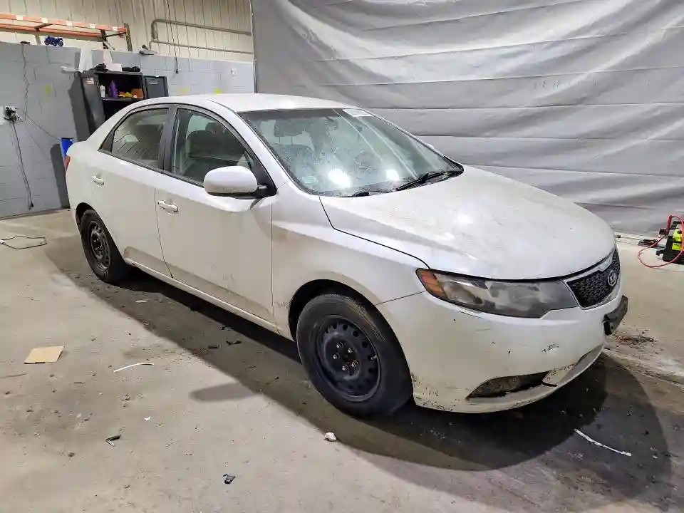 KNAFT4A28B5382936 2011 KIA FORTE-3
