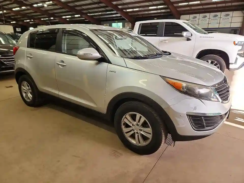 KNDPBCA2XB7095395 2011 KIA SPORTAGE-3
