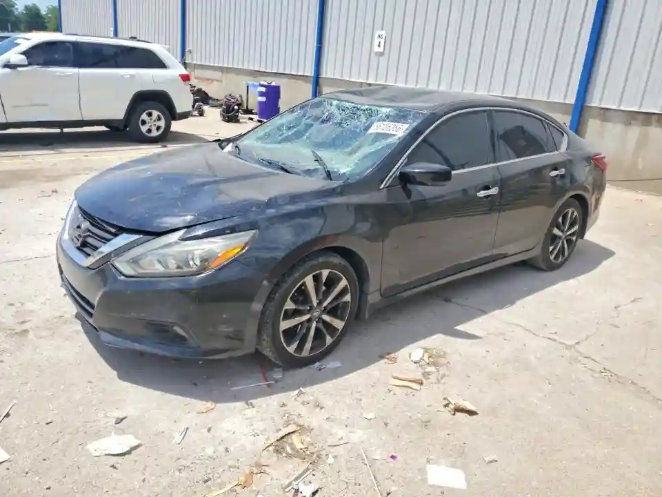 1N4AL3AP8HC168770 2017 NISSAN ALTIMA SED-0