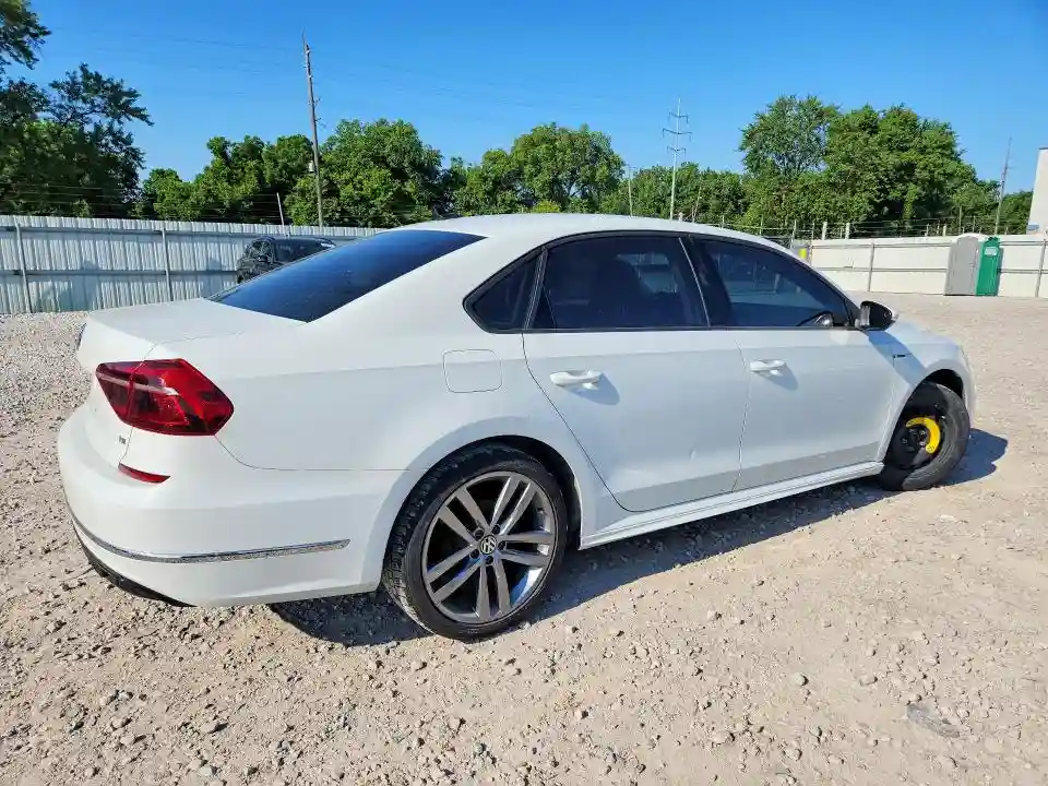 1VWAA7A39JC036706 2018 VOLKSWAGEN PASSAT-2