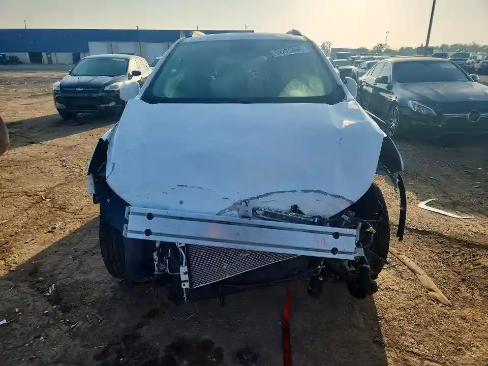 KL7CJPSB0JB671642 2018 CHEVROLET TRAX-4