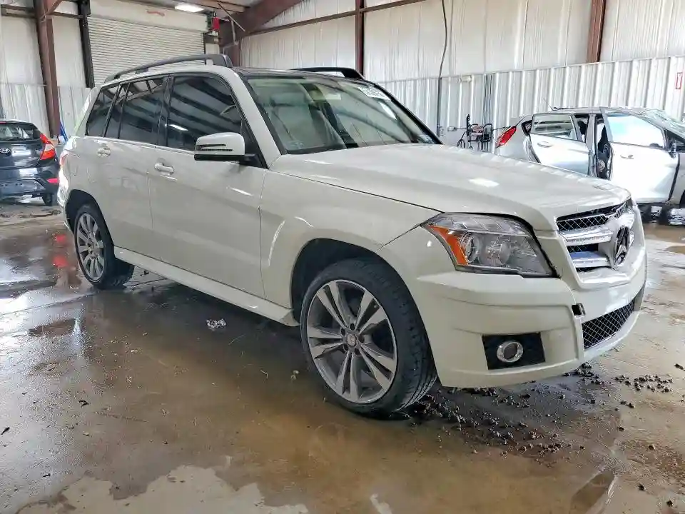 WDCGG5GB5AF504115 2010 MERCEDES-BENZ GLK-CLASS-3