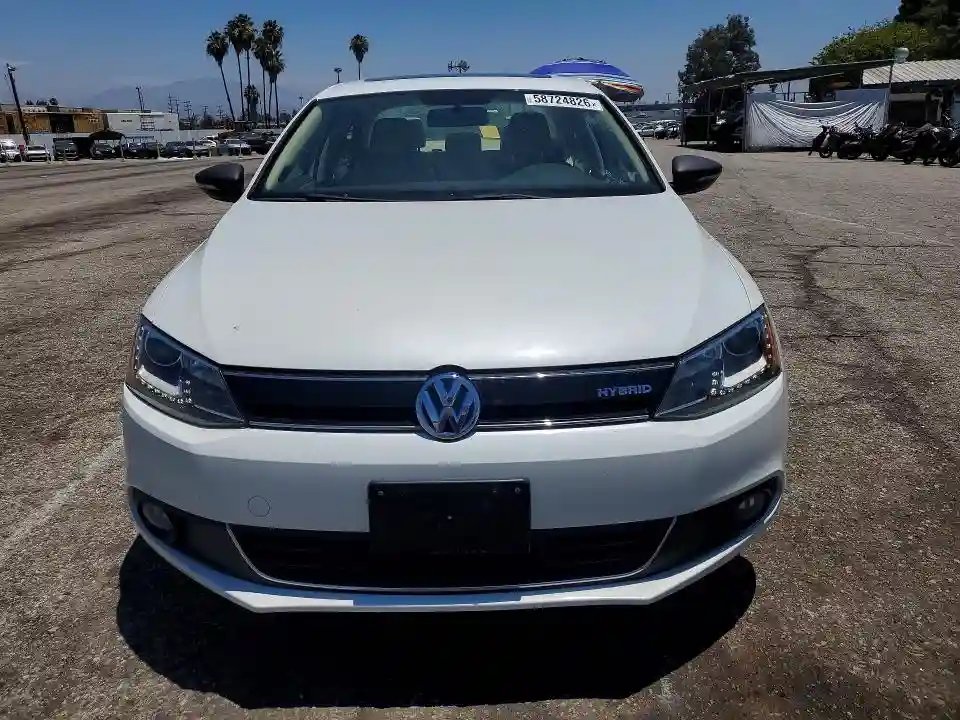 3VW637AJ9DM284441 2013 VOLKSWAGEN JETTA-4