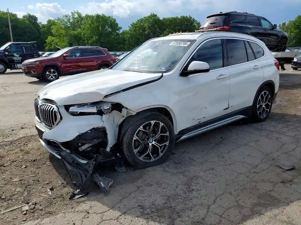 WBXJG9C01L5P78043 2020 BMW X1-0