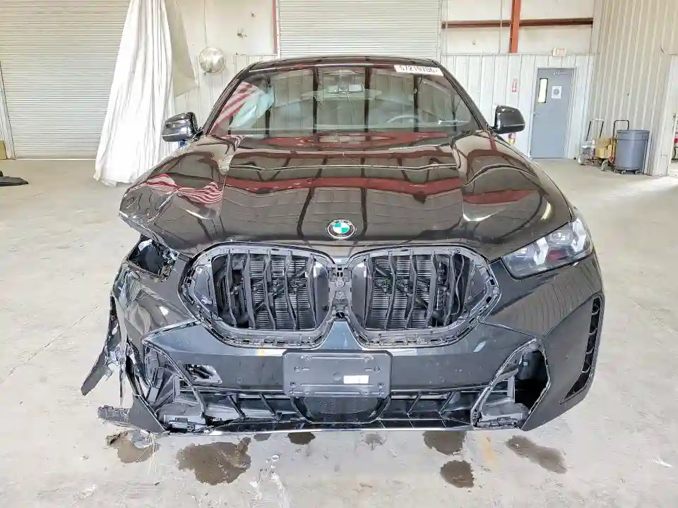 5UX33EX05R9U96573 2024 BMW X6-4