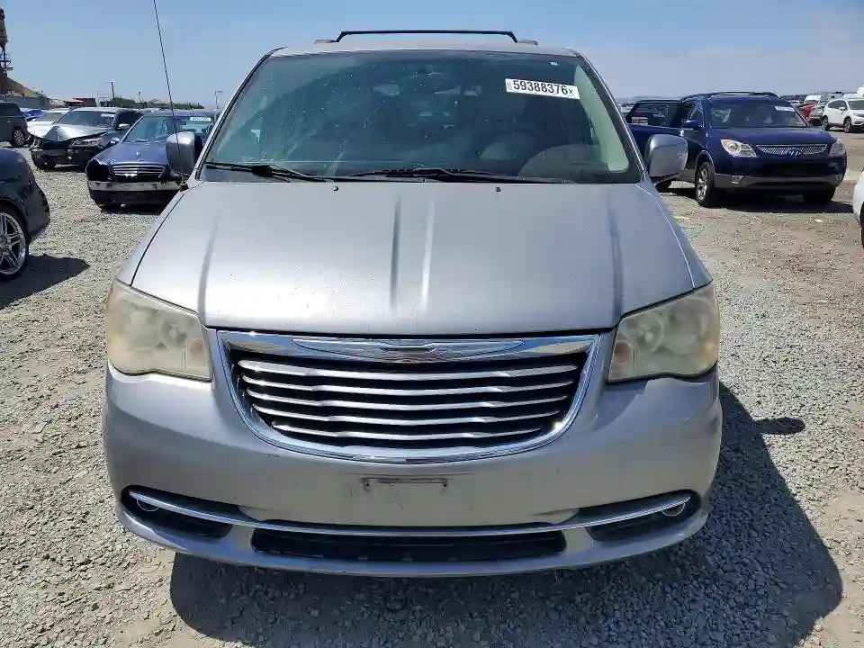2C4RC1BG5DR554855 2013 CHRYSLER MINIVAN-4