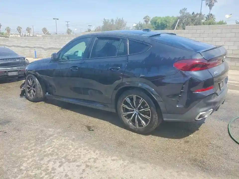 5UX33EX04R9W08540 2024 BMW X6-1