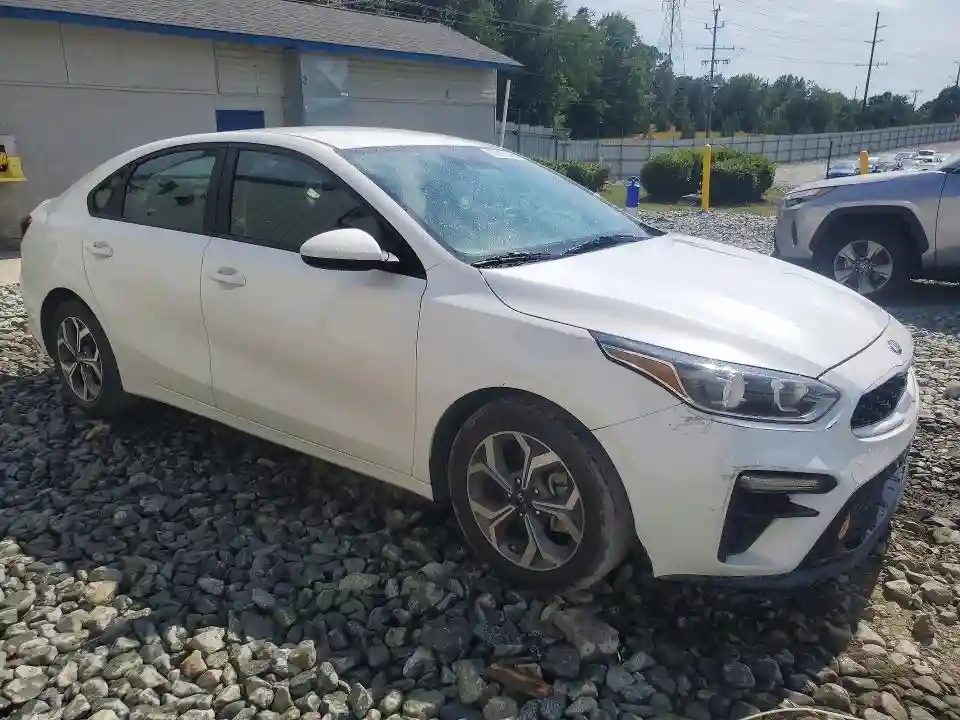 3KPF24AD4ME409516 2021 KIA FORTE-3