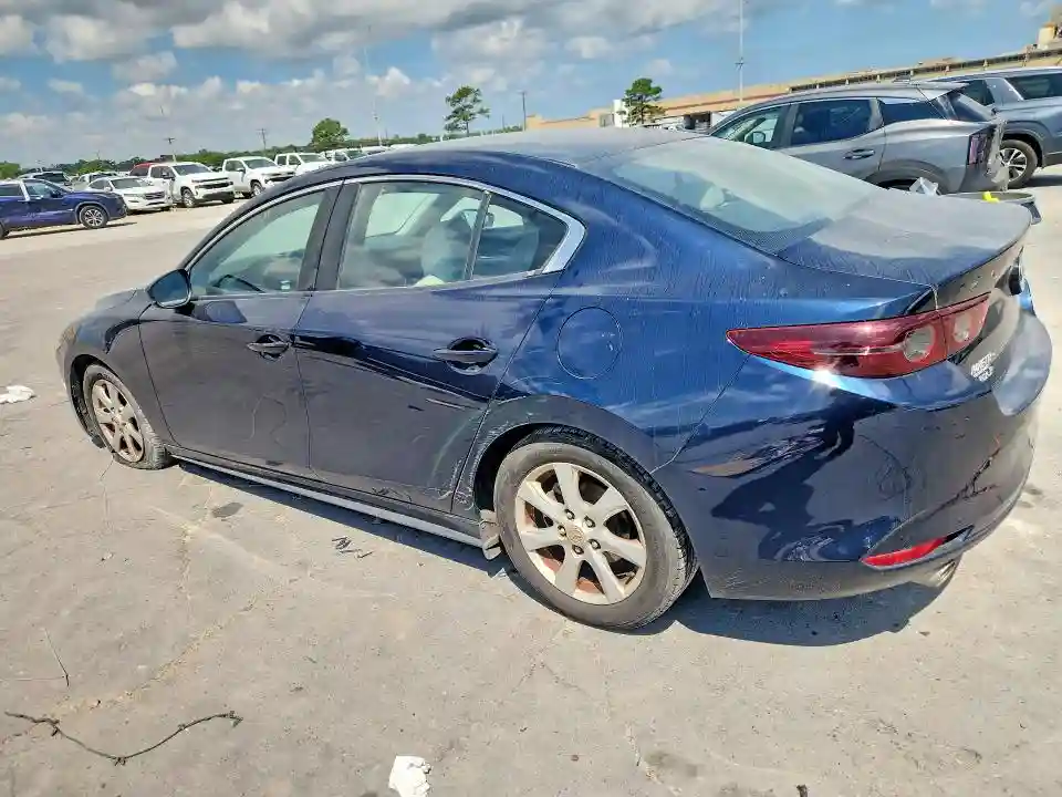 3MZBPAAL5KM107495 2019 MAZDA 3-1