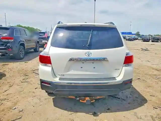 5TDBK3EH3CS150043 2012 TOYOTA HIGHLANDER-5