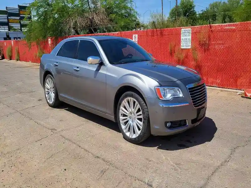 2C3CA6CT5BH549764 2011 CHRYSLER 300-0
