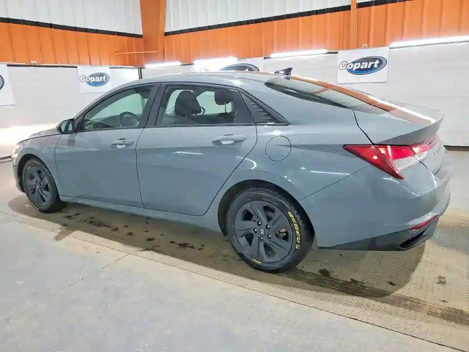 KMHLM4AG4NU311804 2022 HYUNDAI ELANTRA-1
