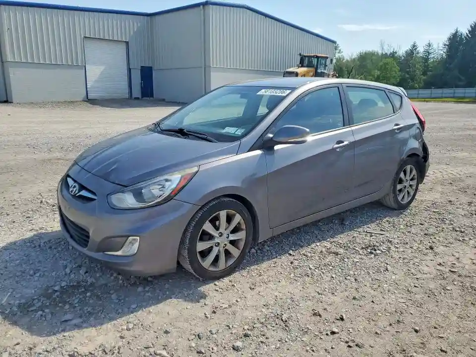 KMHCU5AE3DU138358 2013 HYUNDAI ACCENT SE-0