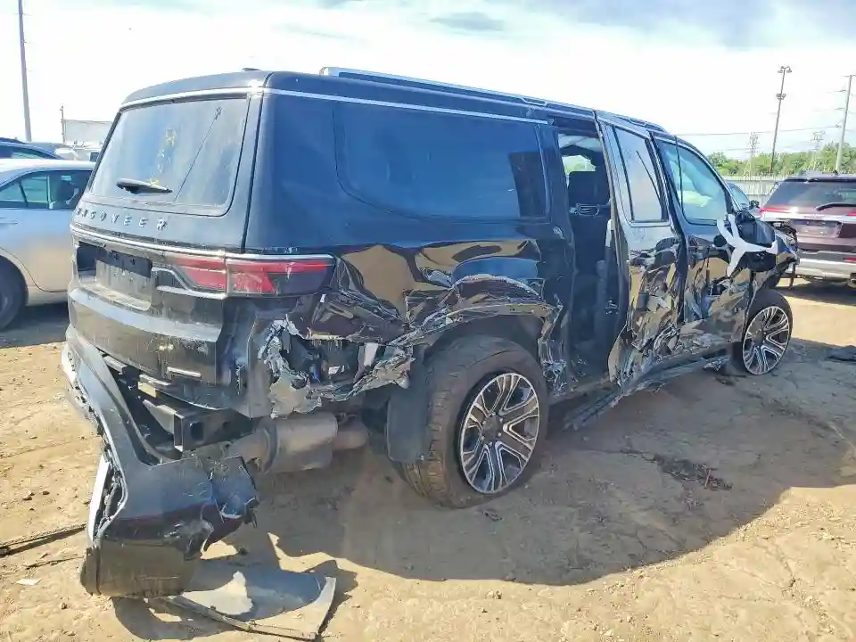 1C4SJSBP8RS132016 2024 JEEP WAGONEER-2
