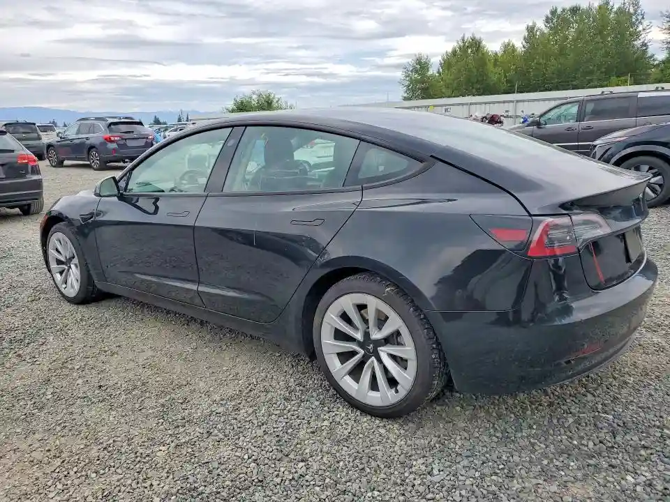 5YJ3E1EA2NF304476 2022 TESLA MODEL 3-1