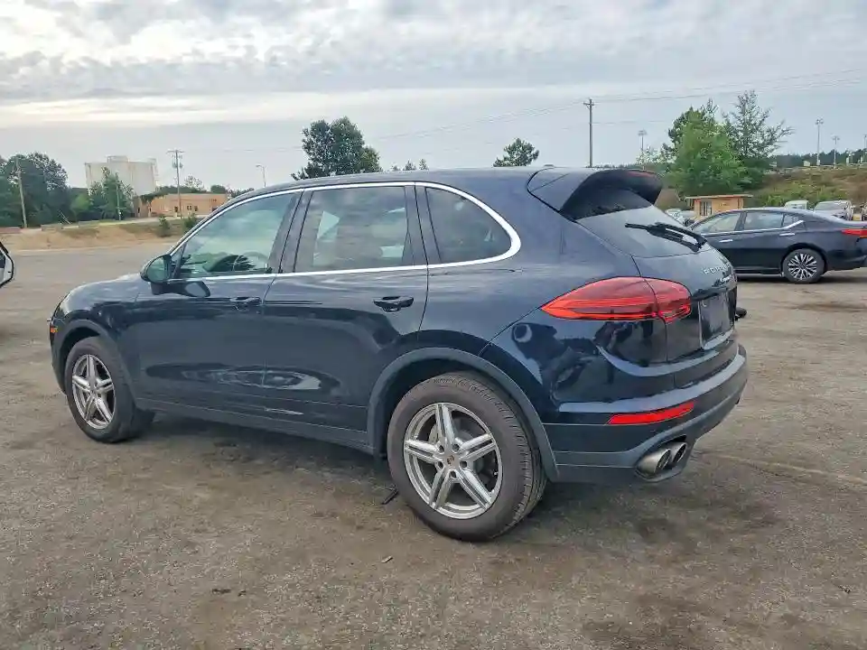 WP1AB2A25HLA51108 2017 PORSCHE CAYENNE-1