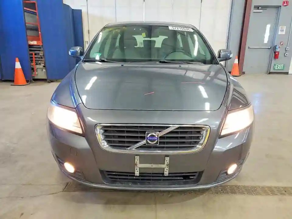 YV1382MW8A2532693 2010 VOLVO V50-4