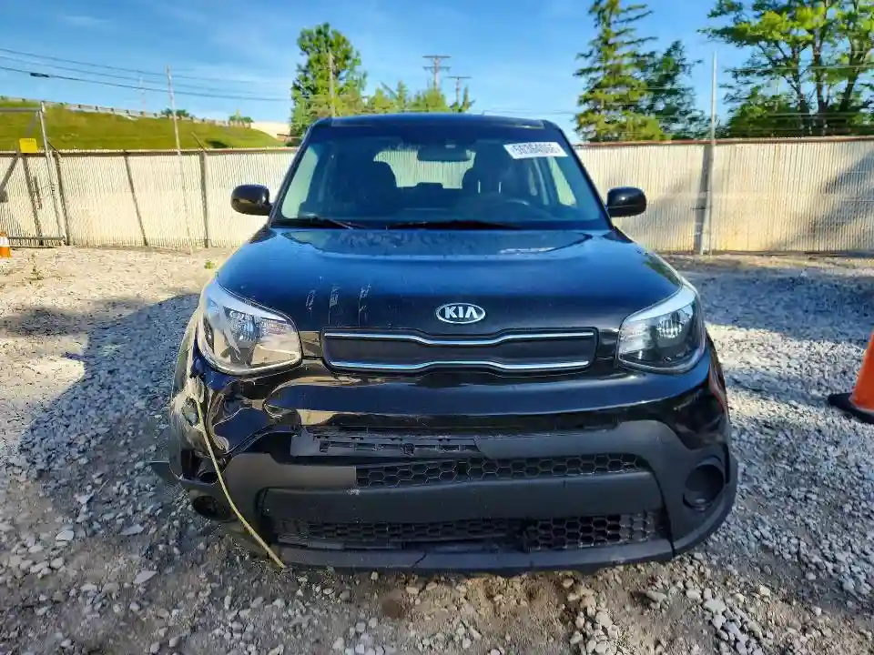 KNDJN2A22J7626336 2018 KIA SOUL BASE-4