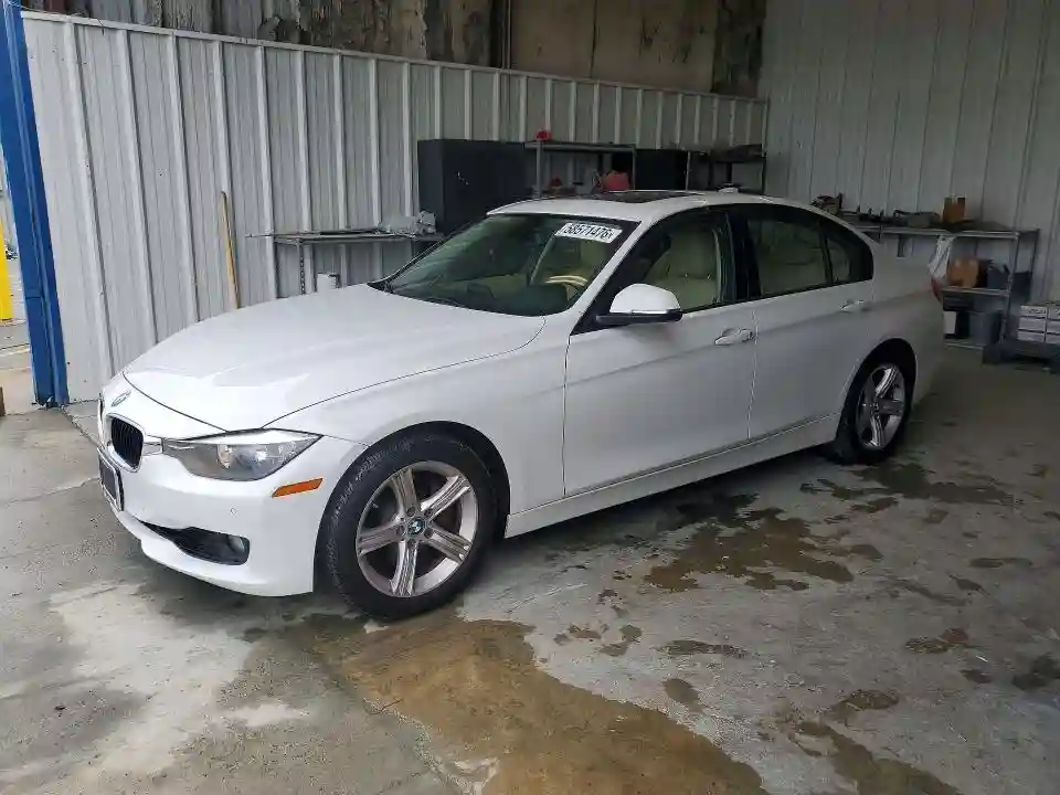 WBA3B3C58EJ977353 2014 BMW 3 SERIES-0