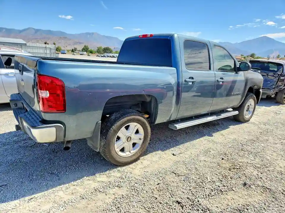 1GCPKTE30BF152079 2011 CHEVROLET SILVERADO-2