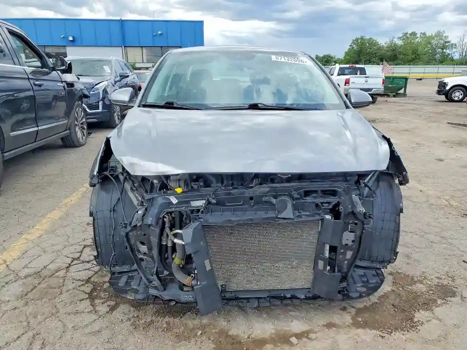 3KPA24AD7ME372729 2021 KIA RIO-4