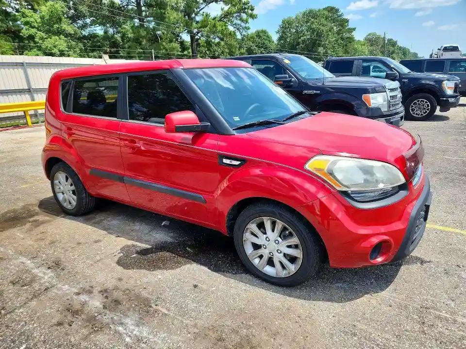 KNDJT2A58D7592438 2013 KIA SOUL-3