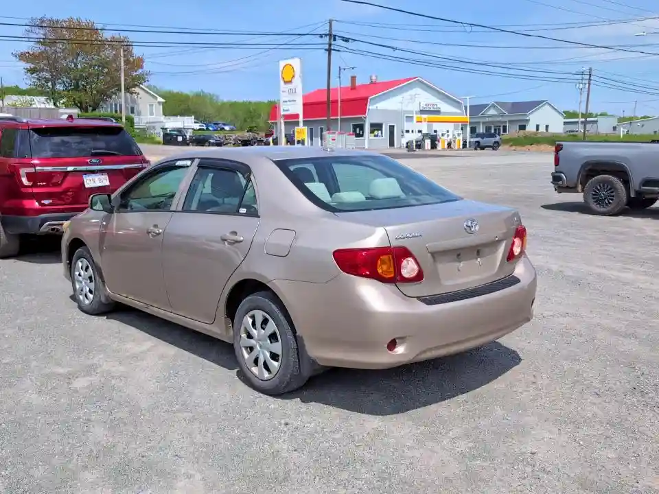2T1BU4EE5AC210075 2010 TOYOTA COROLLA-2
