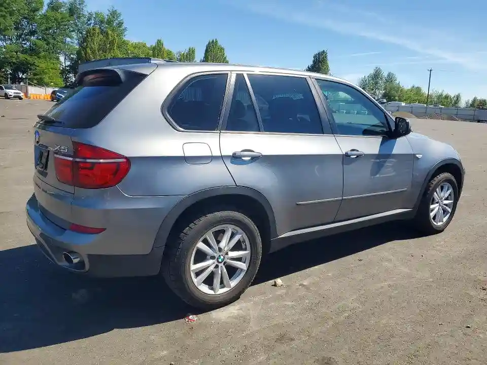 5UXZW0C55BL368543 2011 BMW X5-2