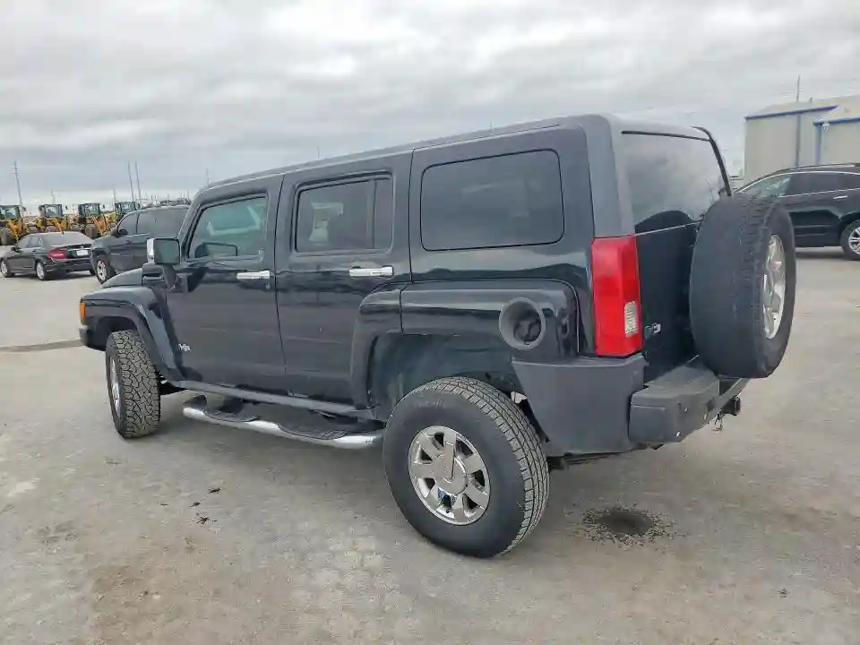 5GTMNJEE0A8114962 2010 HUMMER H3-1