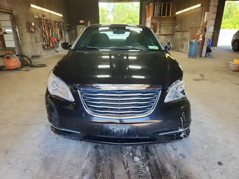 1C3CCBBB5DN732071 2013 CHRYSLER 200-4