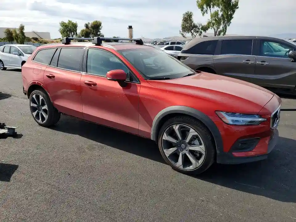 YV4L12WL7S2147654 2025 VOLVO V60-3