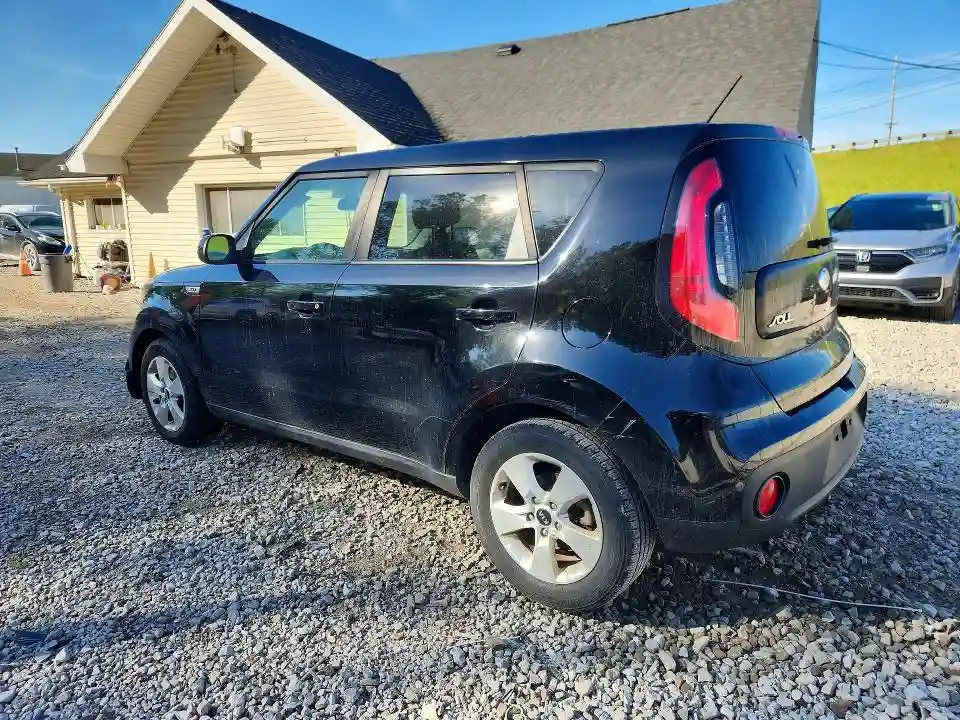 KNDJN2A22J7626336 2018 KIA SOUL BASE-1