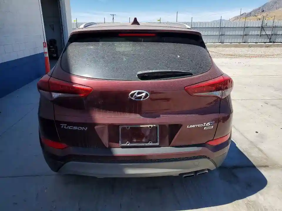 KM8J3CA23HU475221 2017 HYUNDAI TUCSON-5