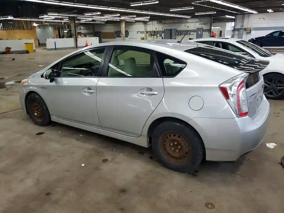 JTDKN3DU8D0353245 2013 TOYOTA PRIUS-1