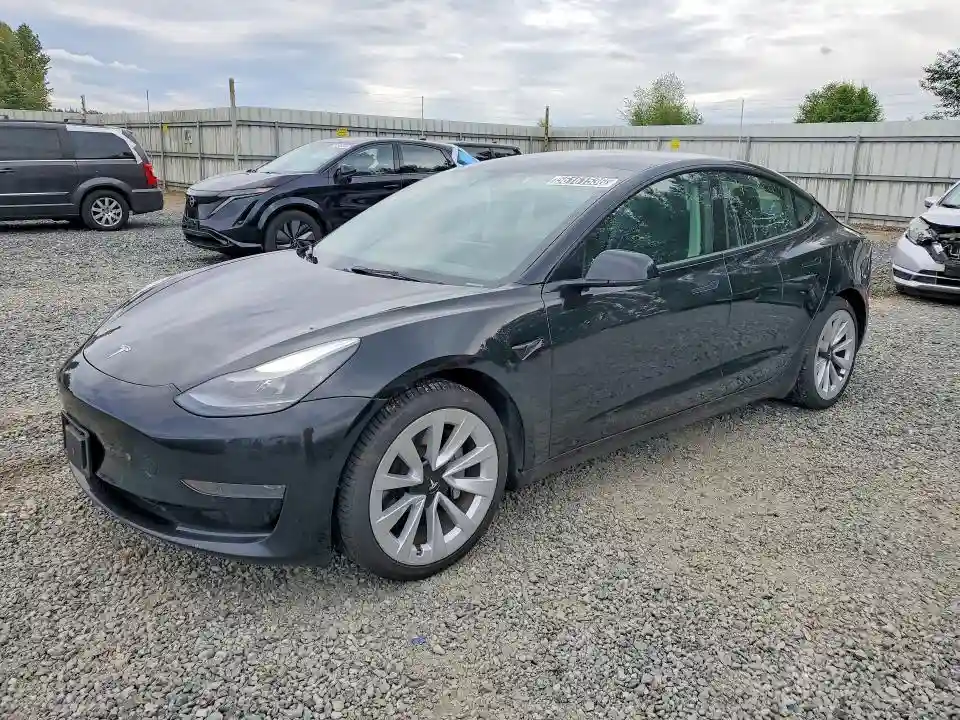 5YJ3E1EA2NF304476 2022 TESLA MODEL 3-0