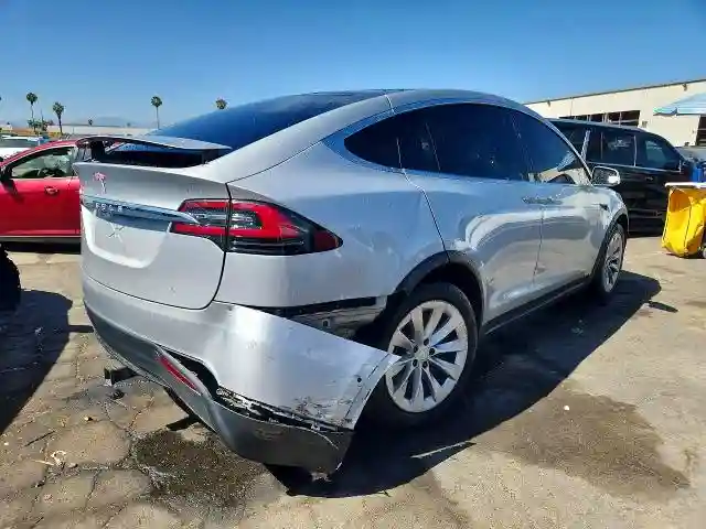 5YJXCBE25GF024933 2016 TESLA MODEL X-2