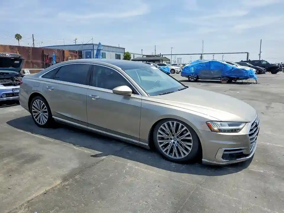 WAU8DAF85KN017647 2019 AUDI A8-3