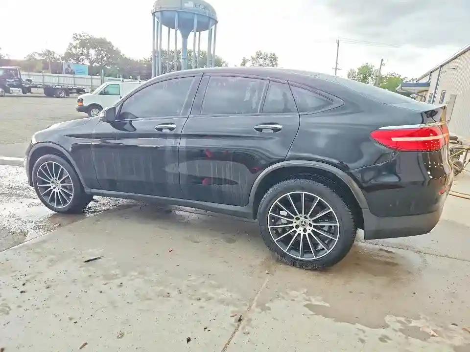 WDC0J4KBXHF234068 2017 MERCEDES-BENZ GLC-CLASS-1