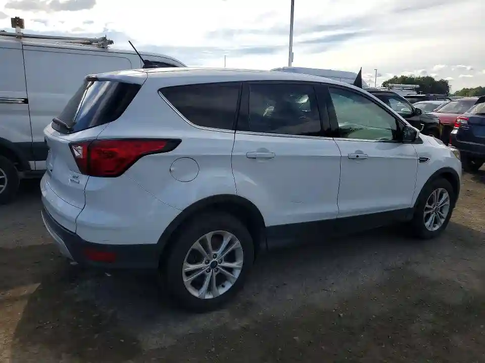 1FMCU0GD3KUB65252 2019 FORD ESCAPE-2