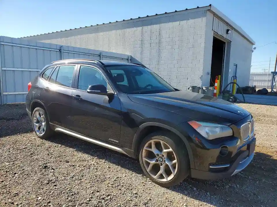 WBAVL1C55DVR83130 2013 BMW X1-3
