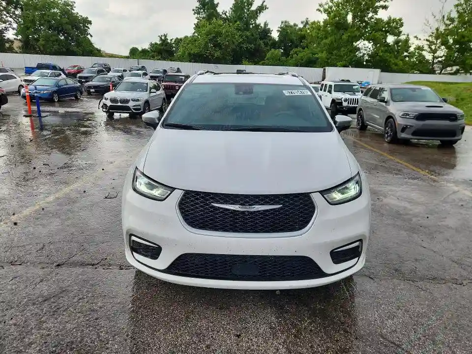 2C4RC1N73PR542493 2023 CHRYSLER PACIFICA-4