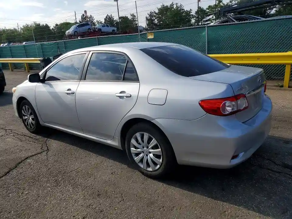 2T1BU4EE2CC850912 2012 TOYOTA COROLLA-1