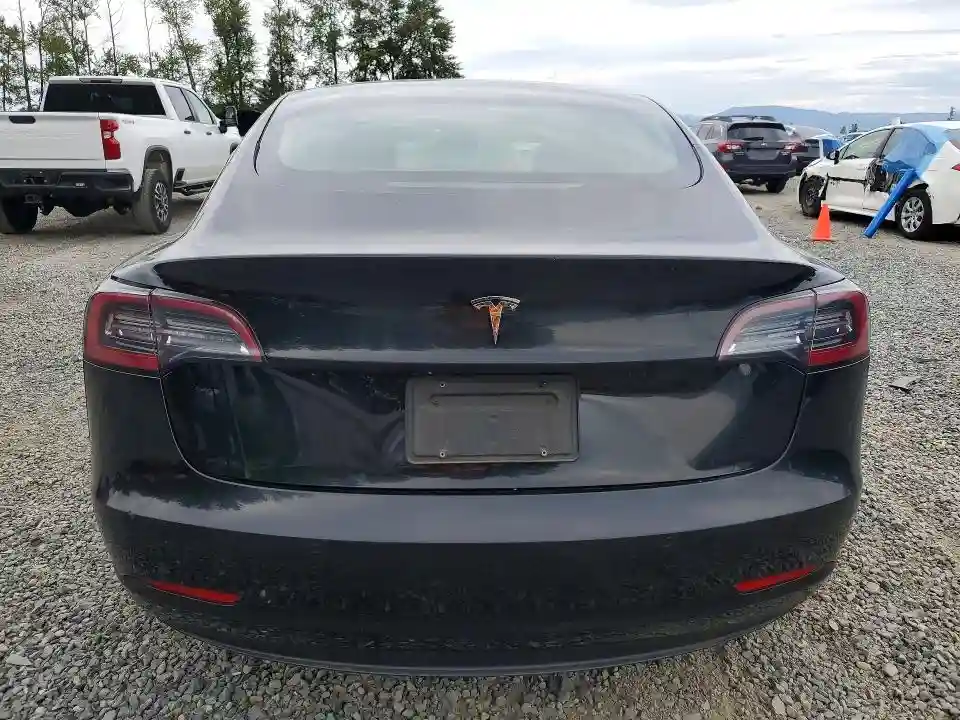 5YJ3E1EA2NF304476 2022 TESLA MODEL 3-5