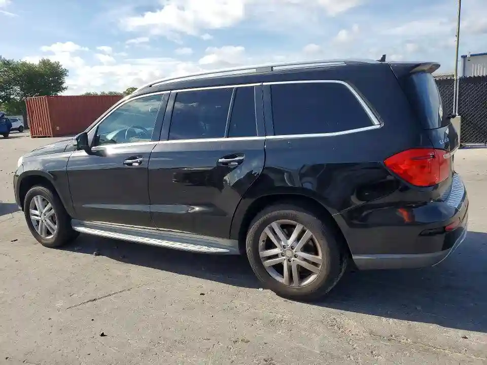 4JGDF7CE1DA133300 2013 MERCEDES-BENZ GL-CLASS-1
