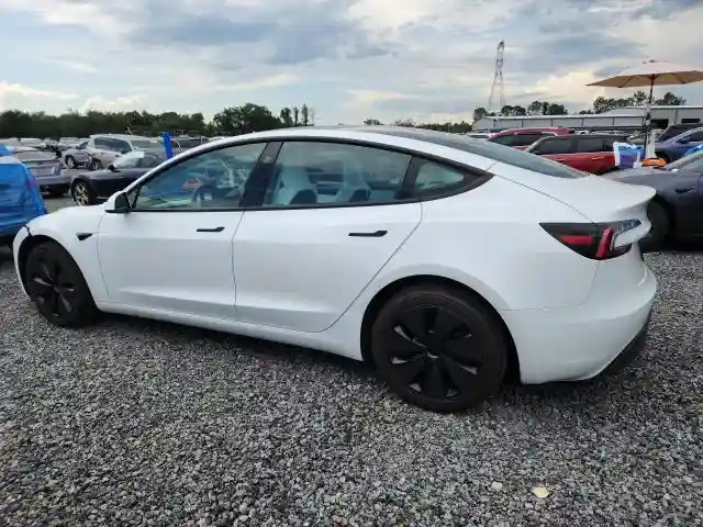 5YJ3E1EAXSF047126 2025 TESLA MODEL 3-1
