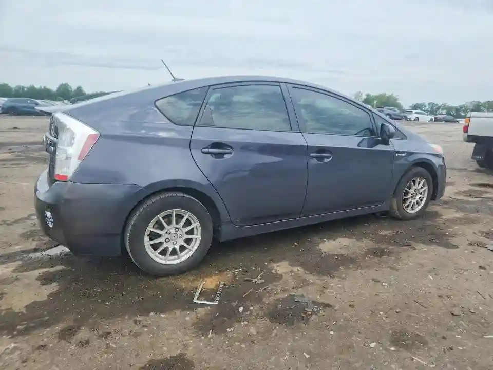 JTDKN3DU8B0282058 2011 TOYOTA PRIUS-2
