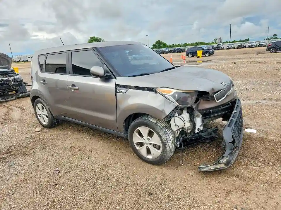 KNDJN2A28F7209763 2015 KIA SOUL BASE-3