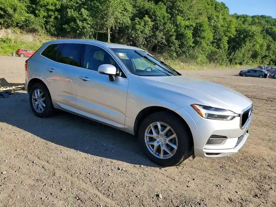 YV4102RK7L1518025 2020 VOLVO XC60-3