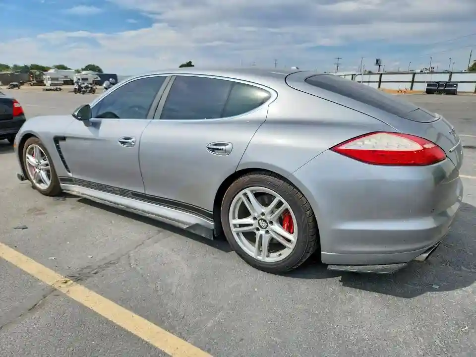 WP0AC2A76AL090628 2010 PORSCHE PANAMERA-1